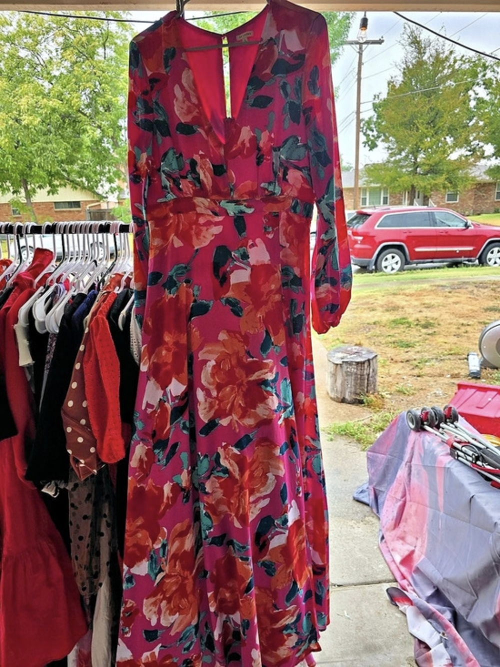 In Creme Floral Maxi Dress in Red & Black Size Large
